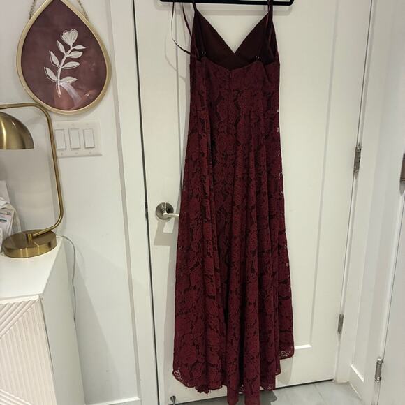 Fame and Partners Burgundy Lace Gown Sz 8 - Picture 4 of 12